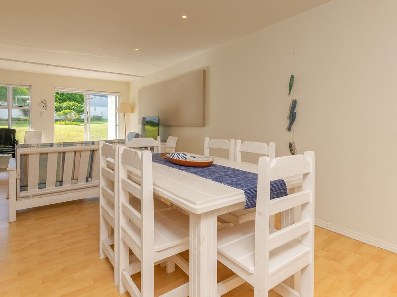 Coastal Living at The Tides – Short-Term Rental in Struisbaai - Photo 10