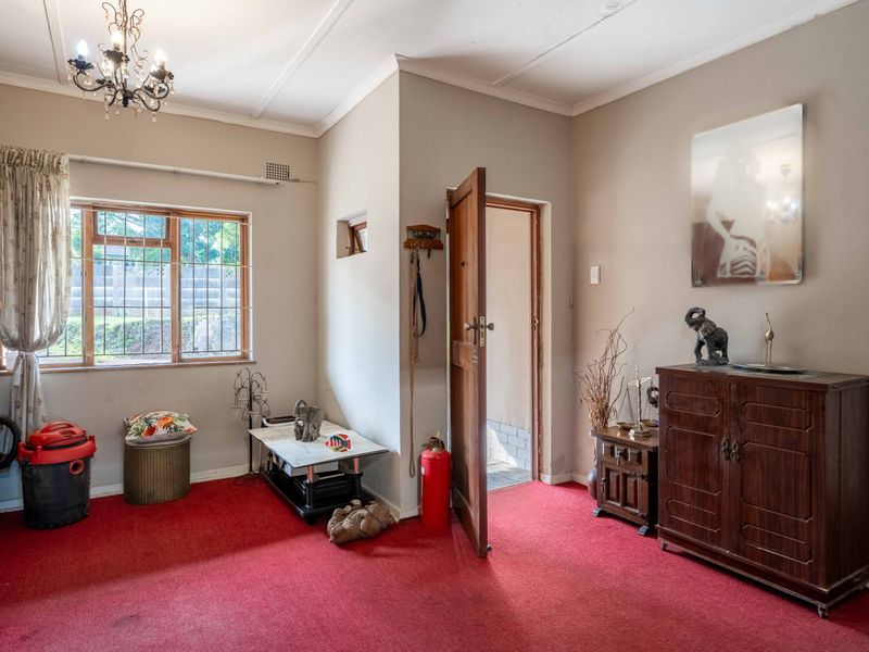 Bidding to start from R1,575mil!!  Live Auction!  On Show, by appointment,   Sat 18th April, 1-2pm - Photo 5