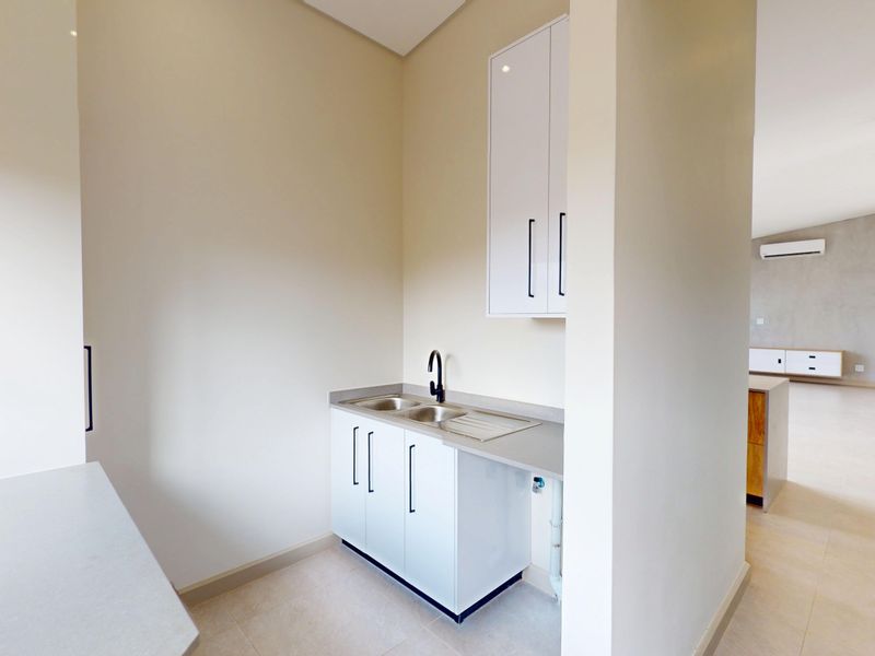 Elegant Family Living - Photo 6