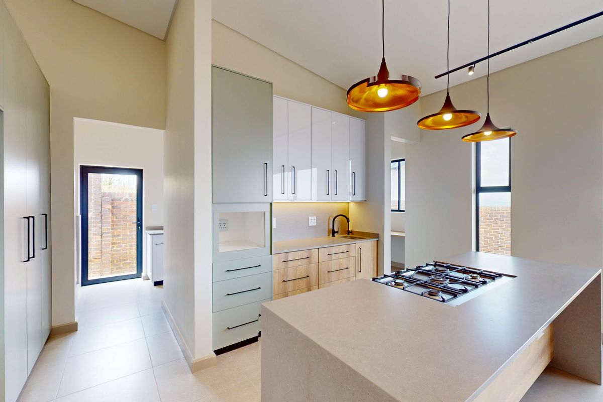 Elegant Family Living - Photo 5