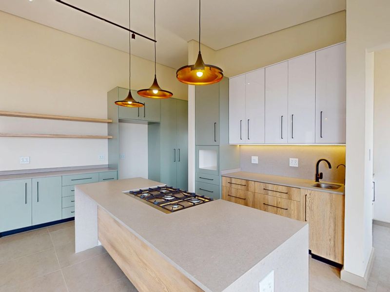 Elegant Family Living - Photo 2