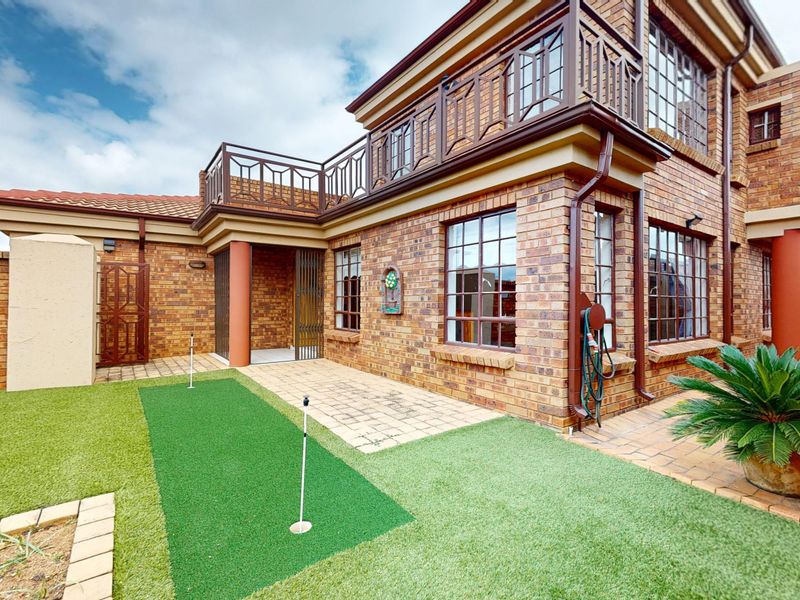 Starting to bid from R1 900 000.00! Non-Distressed Live Luxury Auction - Photo 4