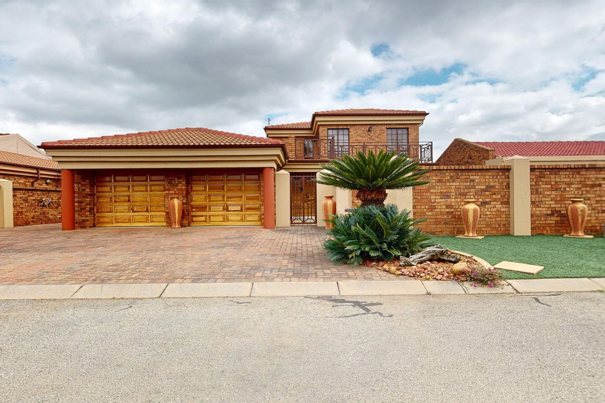 Starting to bid from R1 900 000.00! Non-Distressed Live Luxury Auction - Photo 2