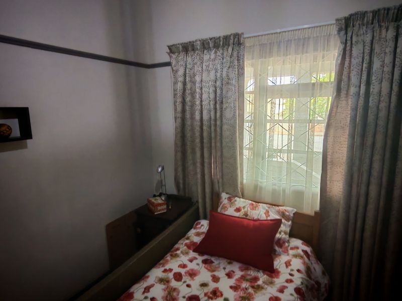 Karoo Cottage in Historic Old Cradock - Photo 9