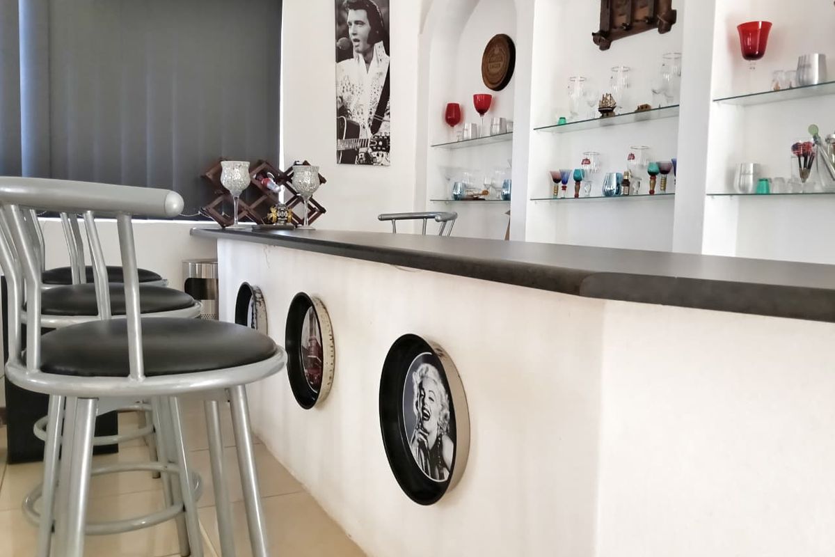 Tranquil Family Haven in the Heart of Birdswood - Photo 4