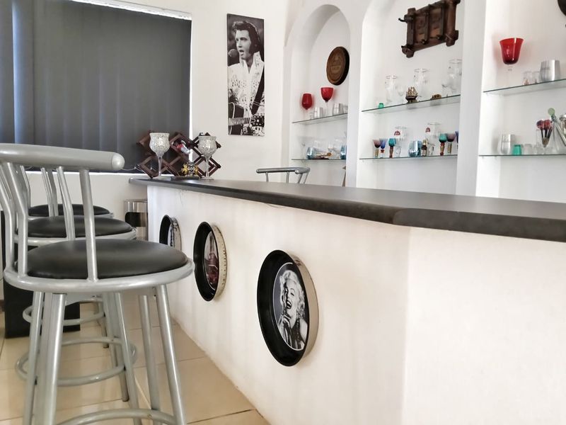 Tranquil Family Haven in the Heart of Birdswood - Photo 4