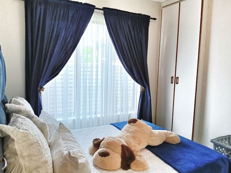 Tranquil Family Haven in the Heart of Birdswood - Photo 8