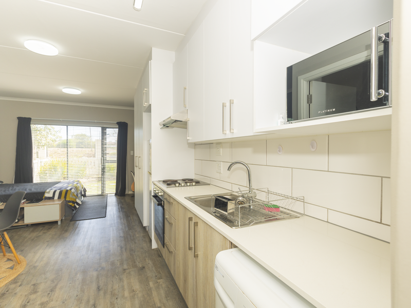 Charming studio apartment in Haasendal, Kuils River—perfect for first-time buyers or investors - Photo 3