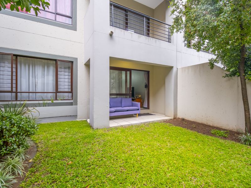 Garden apartment in Sunset Boulevard, Lonehill - Photo 2
