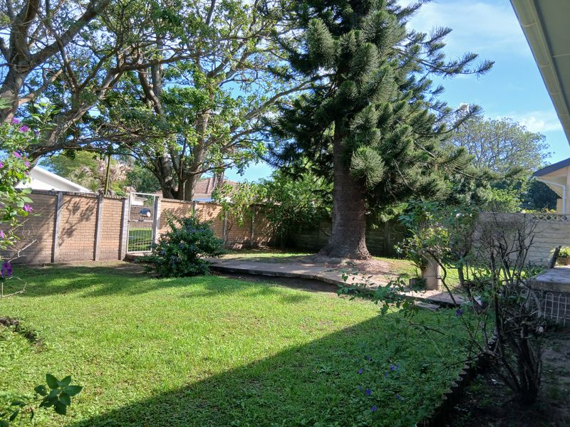 Spacious Family Home with Huge Yard and Development Potential. - Photo 2