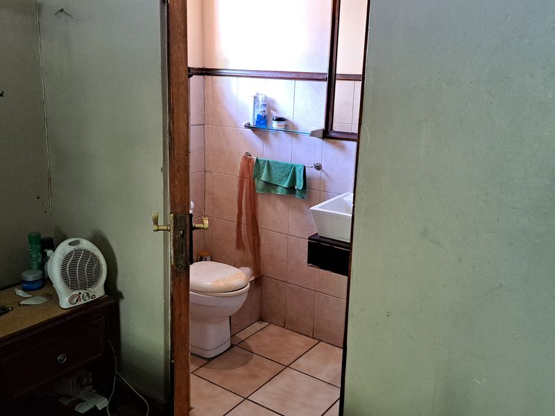 A DIAMOND IN THE ROUGH - Photo 10