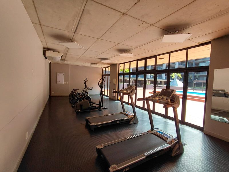 Spacious, Neat and modern 3 Bedroom apartment - Photo 6