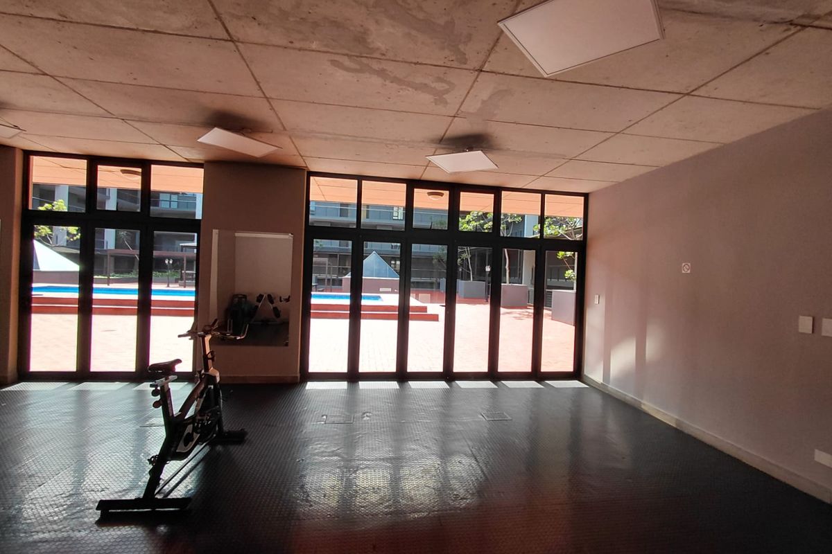 Spacious, Neat and modern 3 Bedroom apartment - Photo 5