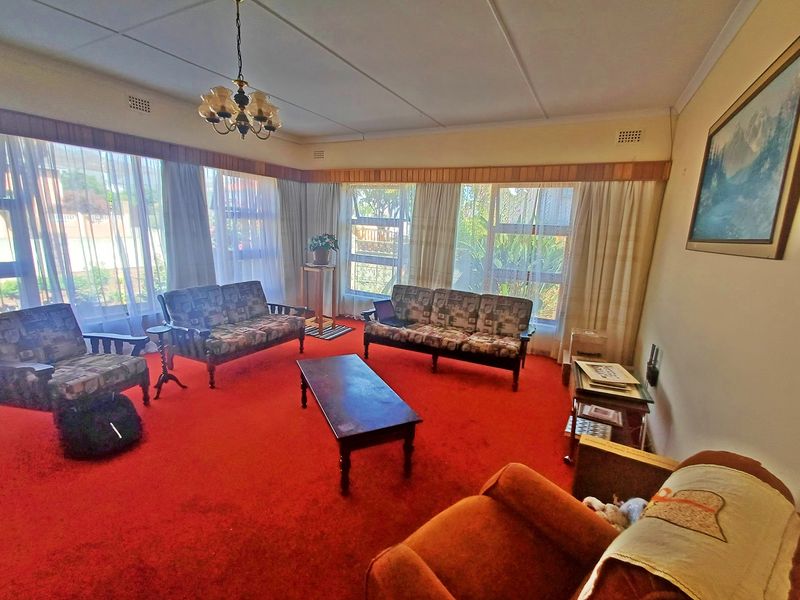 Spacious 3-Bedroom Home to Rent in Bredasdorp - Photo 8