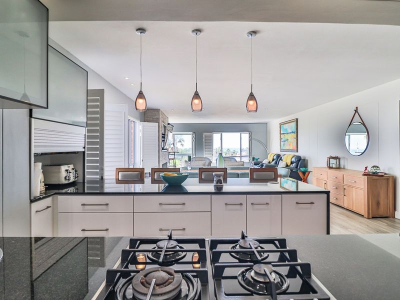 The Seagull – Sophisticated Coastal Living - Photo 9