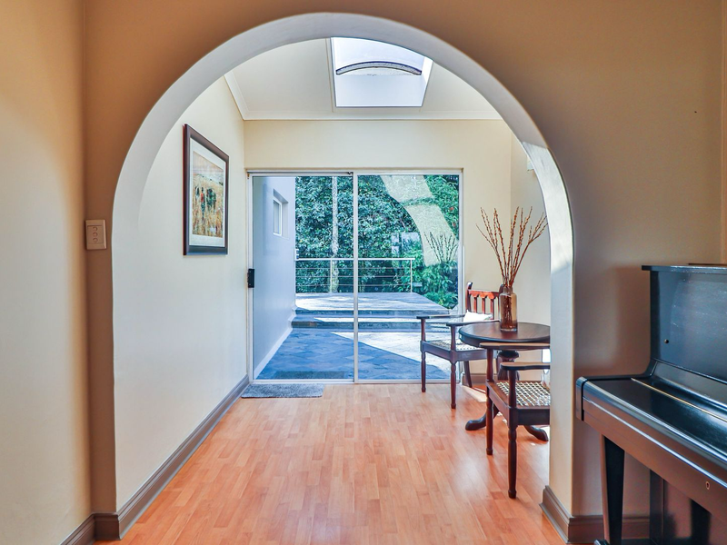 Stylish Living / Exceptional Views / Premium Position / Income Potential. - Photo 8