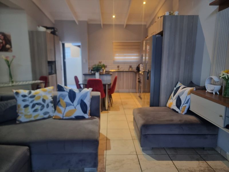 Townhouse For Sale In Rustenburg - Photo 4