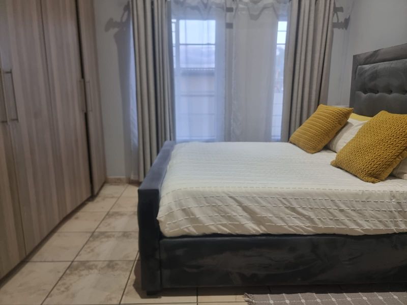 Townhouse For Sale In Rustenburg - Photo 8