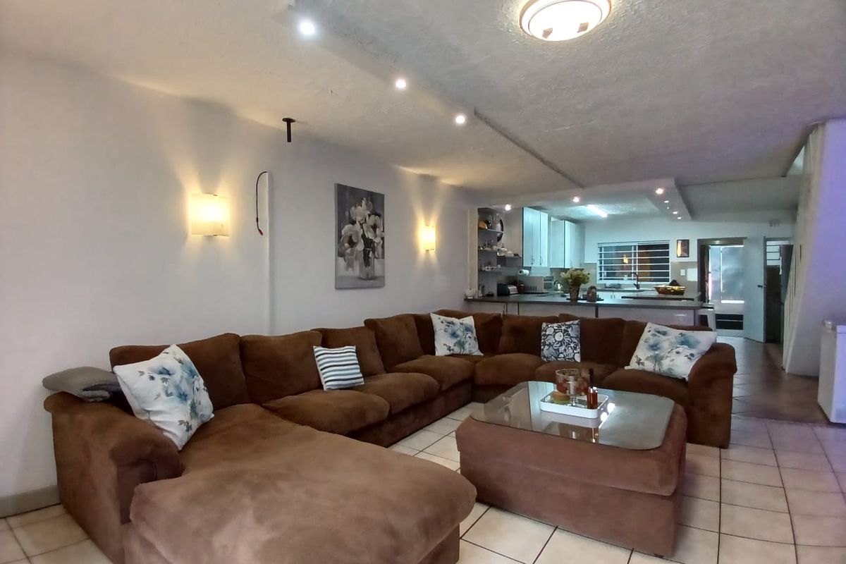 3 bedrooms townhouse  Cambridge west - Photo 4
