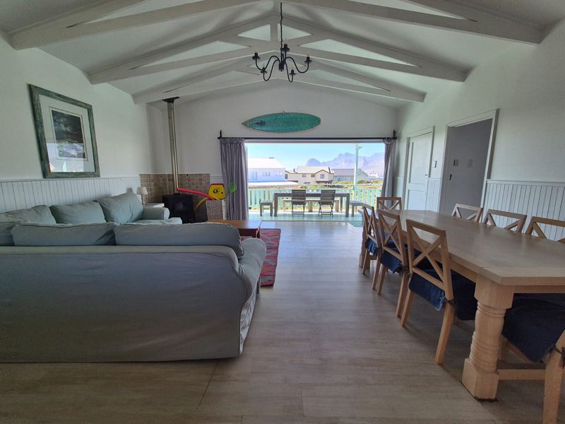 Elevated Coastal Living with Sea & Mountain Views - Photo 2