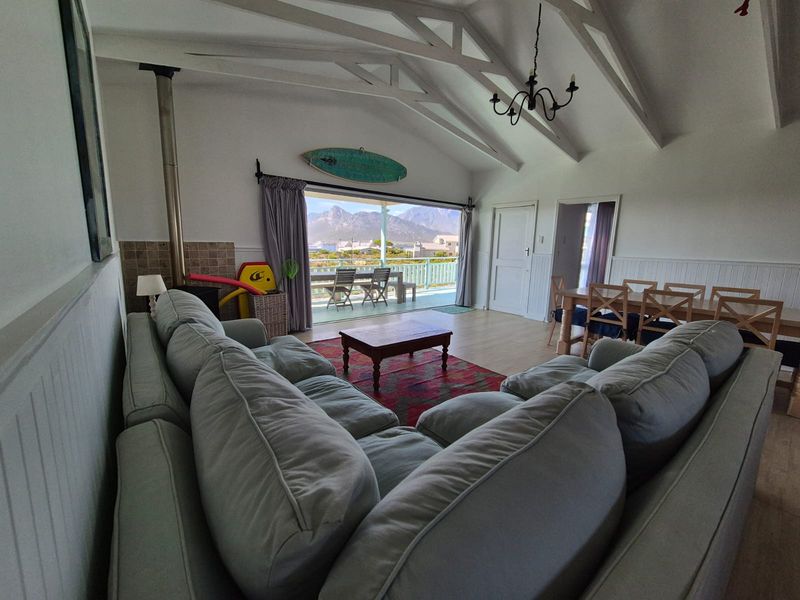 Elevated Coastal Living with Sea & Mountain Views - Photo 3