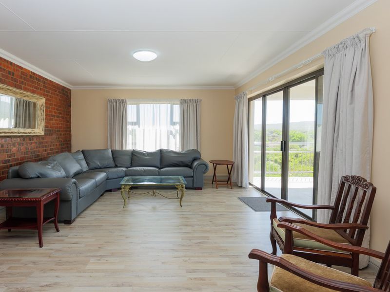Top Floor Unit for Long-Term Rental – Agulhas | Private & Spacious - Photo 4