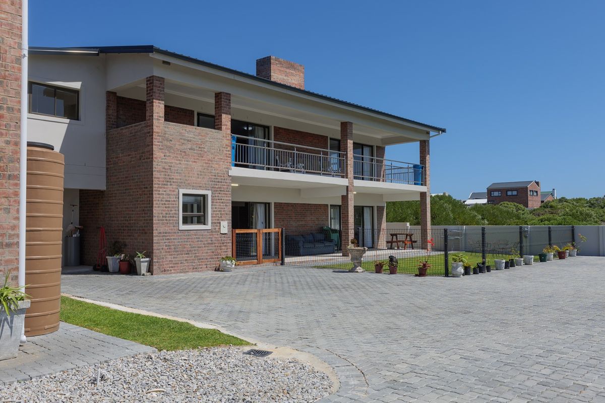 Top Floor Unit for Long-Term Rental – Agulhas | Private & Spacious - Photo 3