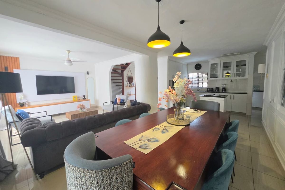 3 bedroom Apartment - Photo 5