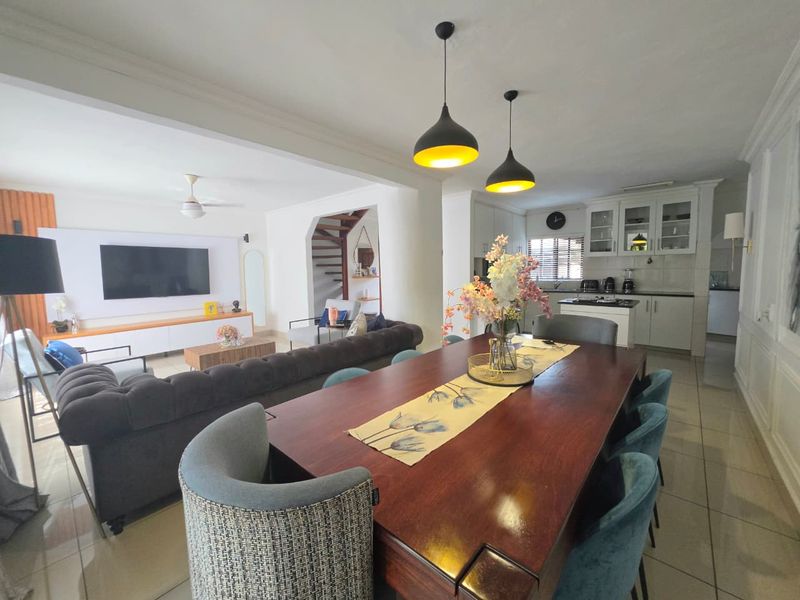 3 bedroom Apartment - Photo 5