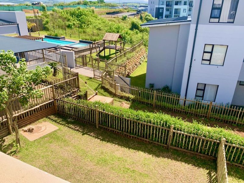 MODERN LIVING, 2 BEDROOM, 2 BATHROOM APARTMENT, DOUBLE SECURITY ACCESS ESTATE, AVAILABLE IMEDIATELY - Photo 3