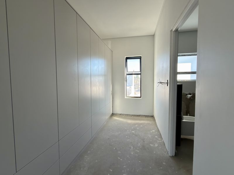 Newly Constructed 4 Bed Family Home! - Photo 10