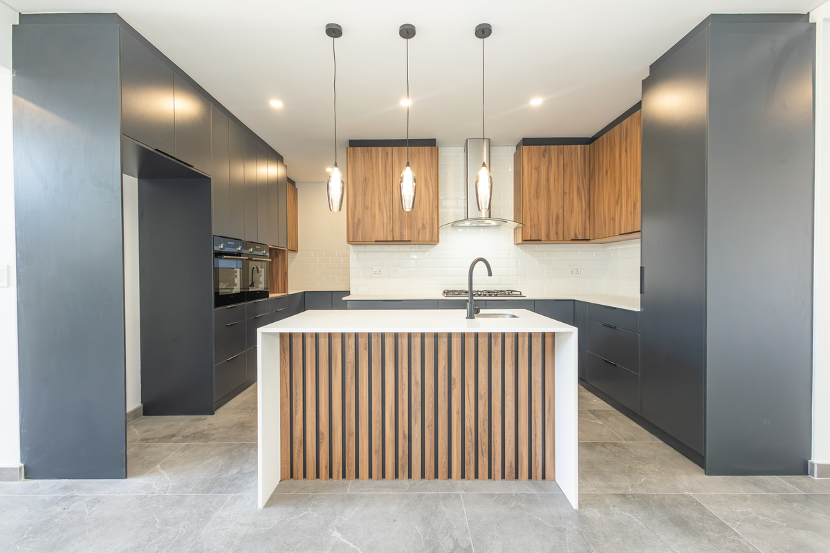Newly Constructed 4 Bed Family Home! - Photo 3