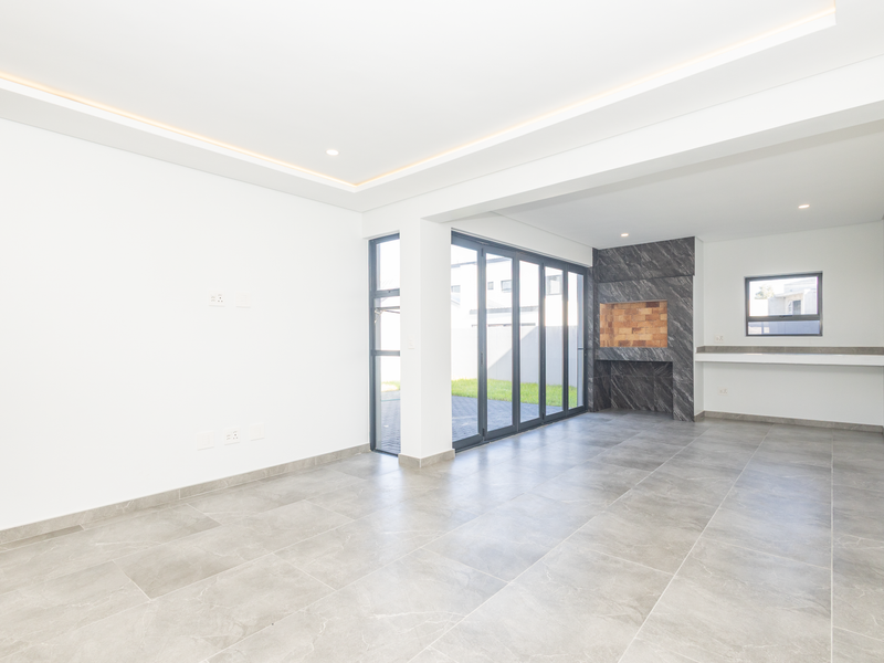 Newly Constructed 4 Bed Family Home! - Photo 10