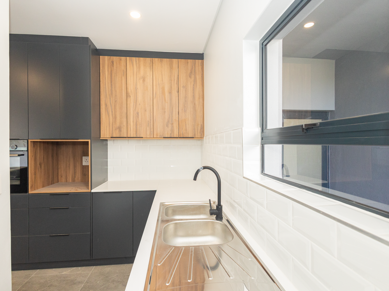Newly Constructed 4 Bed Family Home! - Photo 8