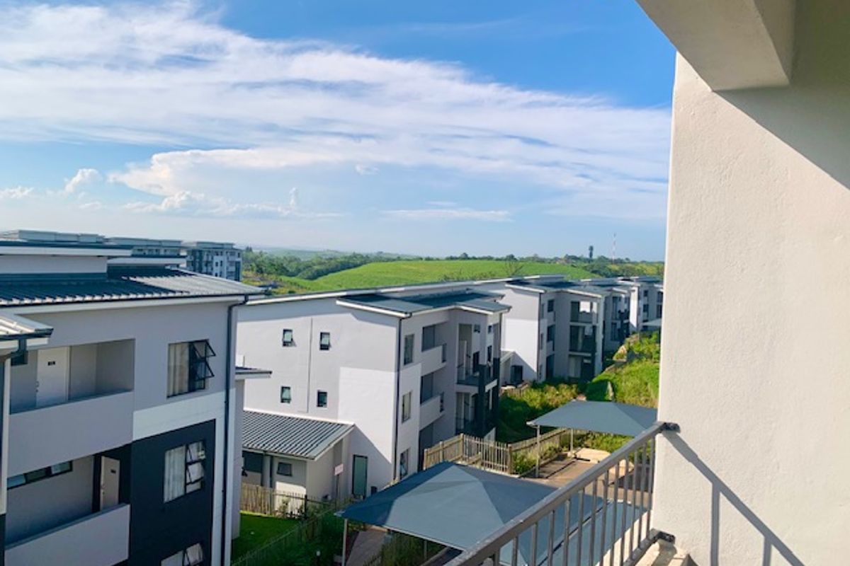 STYLISH 3RD FLOOR, 2 BEDROOM, 2 BATHROOM APARTMENT - FULLY FURNISHED WITH MODERN APLIANCES - Photo 5