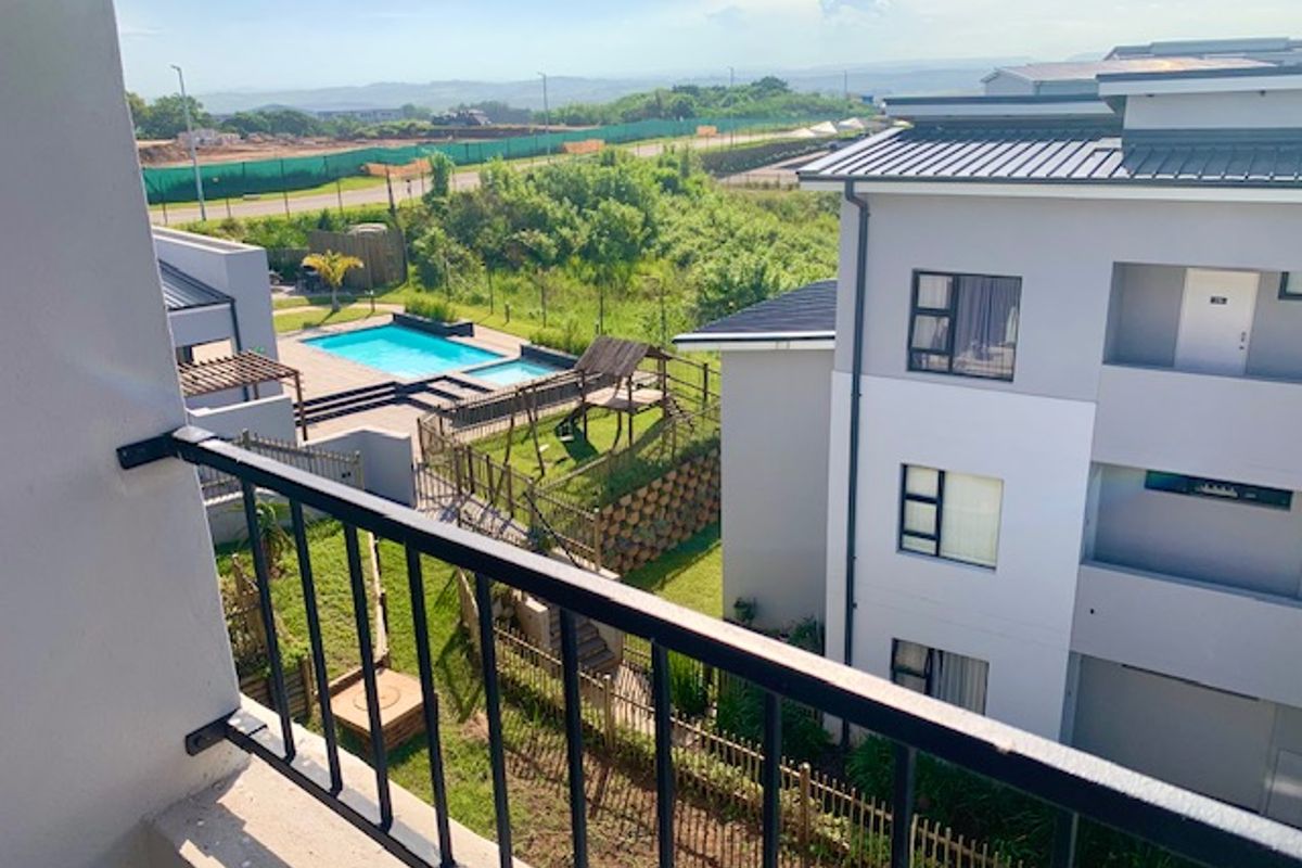 STYLISH 3RD FLOOR, 2 BEDROOM, 2 BATHROOM APARTMENT - FULLY FURNISHED WITH MODERN APLIANCES - Photo 2