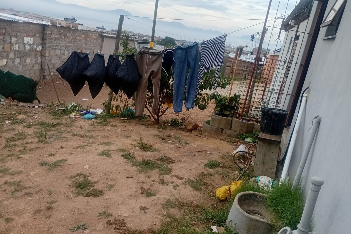 House For Sale In Mossel Bay - Photo 2