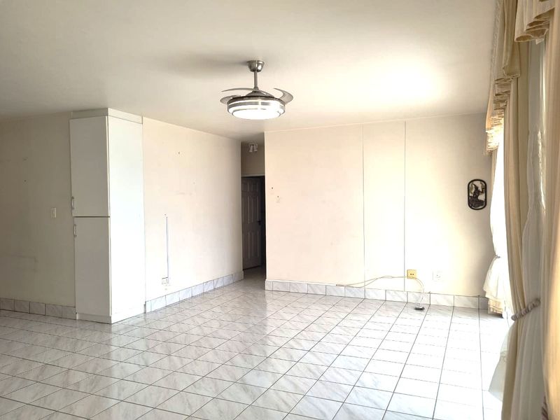 As far as the eye can see. - Photo 8