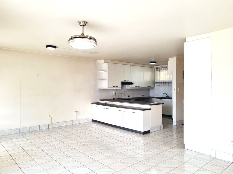 As far as the eye can see. - Photo 4