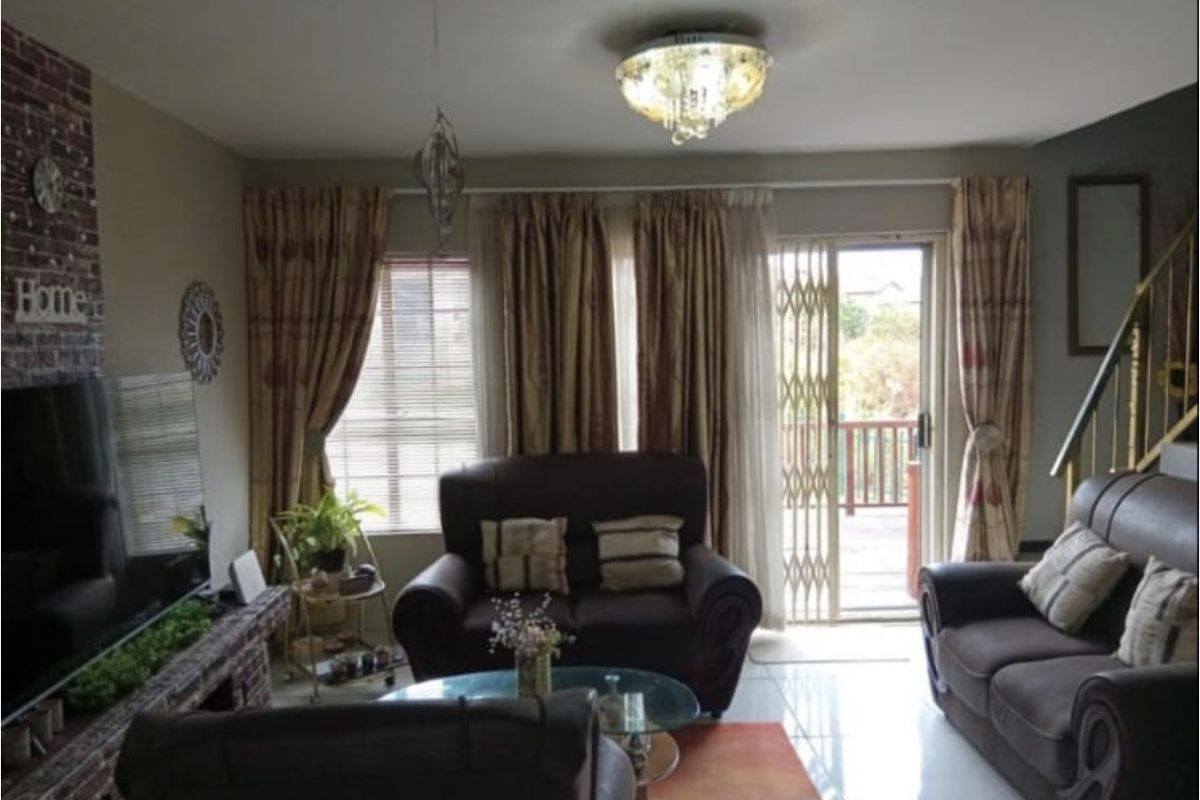 Secure, Stylish & Surrounded by Nature – Cane Creek Living at Its Best - Photo 4