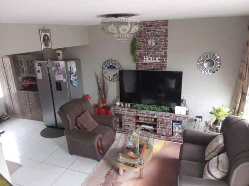 Secure, Stylish & Surrounded by Nature – Cane Creek Living at Its Best - Photo 6