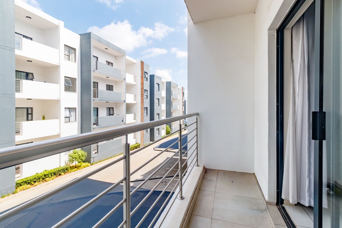 Modern 2-Bedroom Apartment in Prime Midrand Location – 93 on New - Photo 5