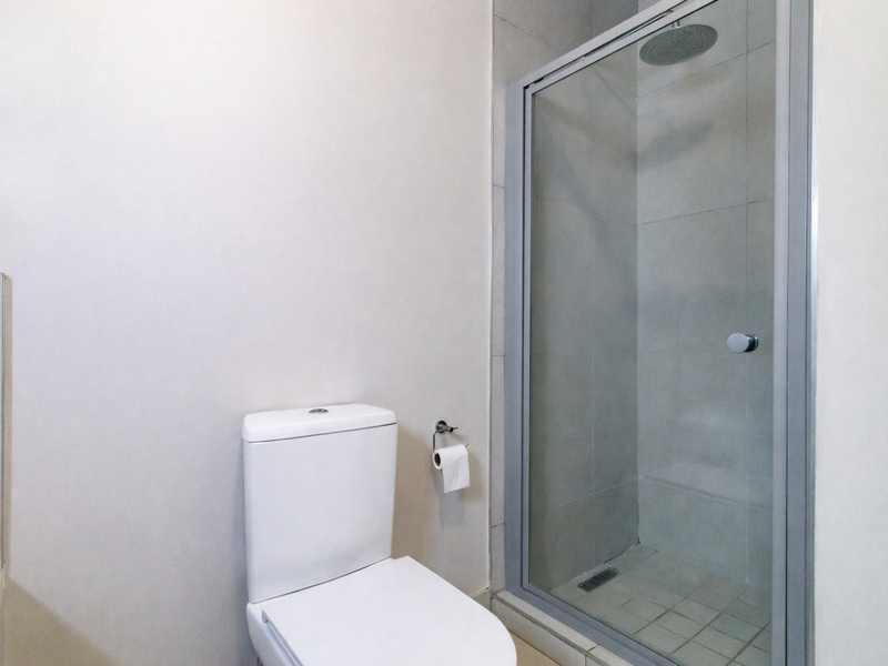 Modern 2-Bedroom Apartment in Prime Midrand Location – 93 on New - Photo 7