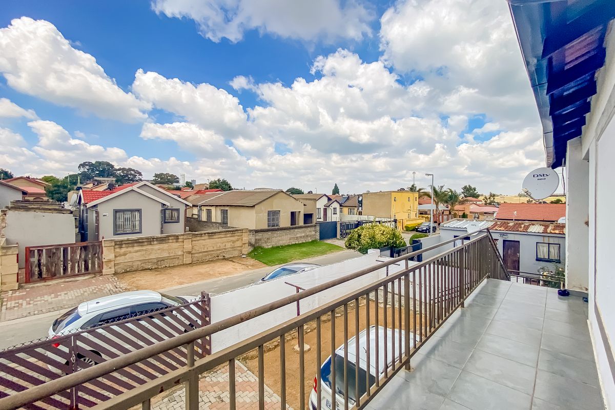 9 Bed and 8 bath investment property, Klpfonten View-Midrad - Photo 5