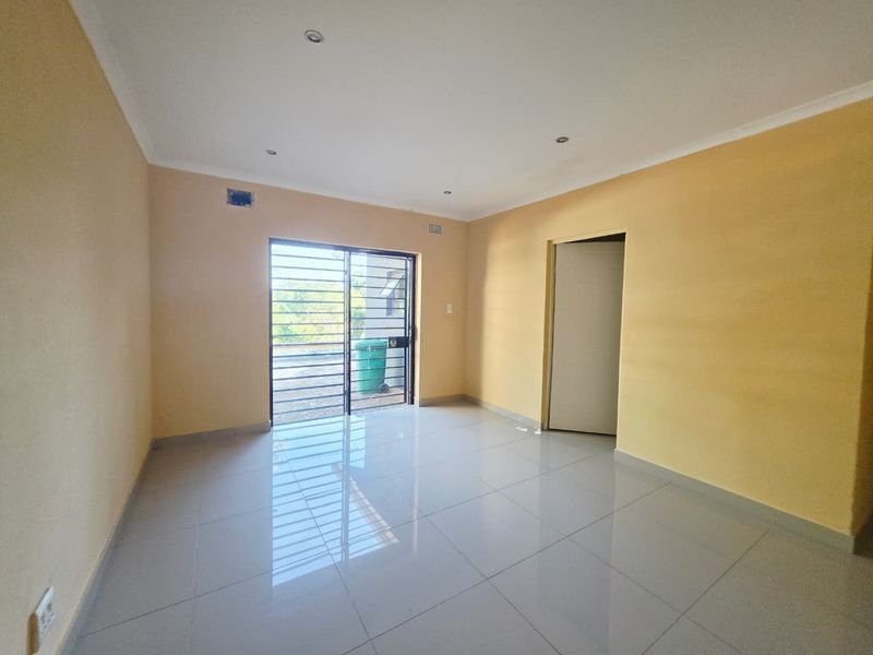 Exceptional 9-Bedroom Investment Property with Income-Generating Potential - Photo 10