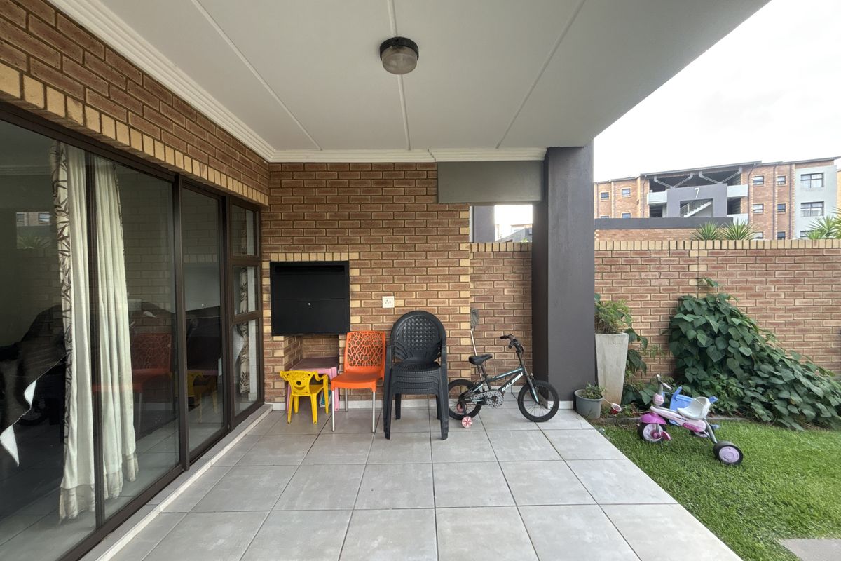 Modern Ground Floor Living in The Views, Boksburg - Photo 3