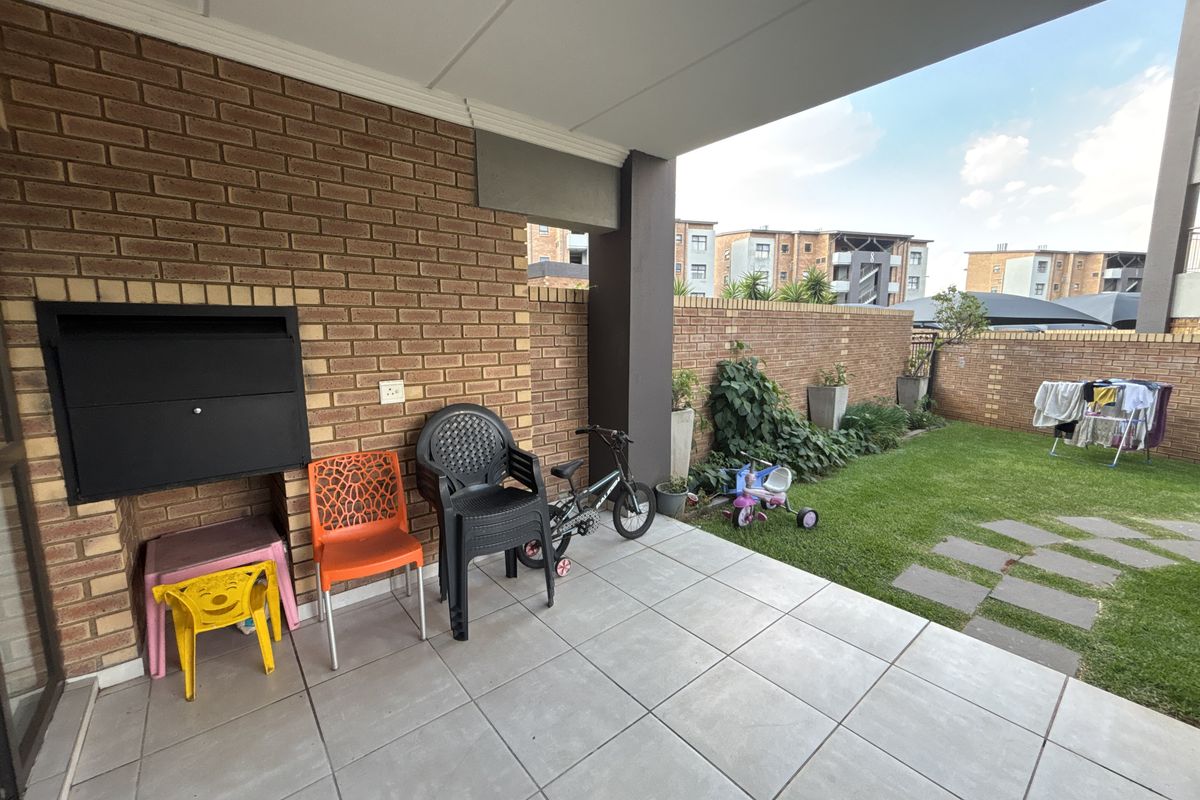 Modern Ground Floor Living in The Views, Boksburg - Photo 2