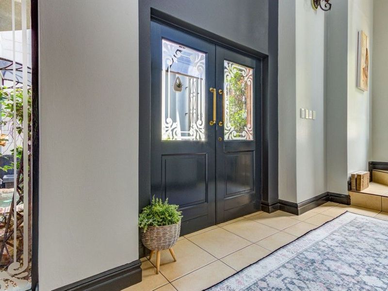 Spacious Family Living in Sought-After Sunward Park with Entertainer’s Appeal & Top Security - Photo 9