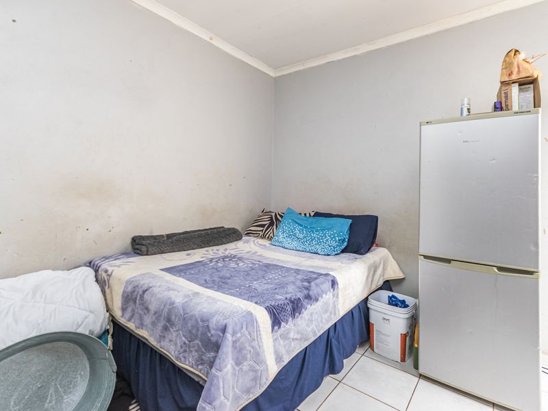 Income-Generating 8-Unit Investment Property in Cosmo City Ext 8 - Photo 8