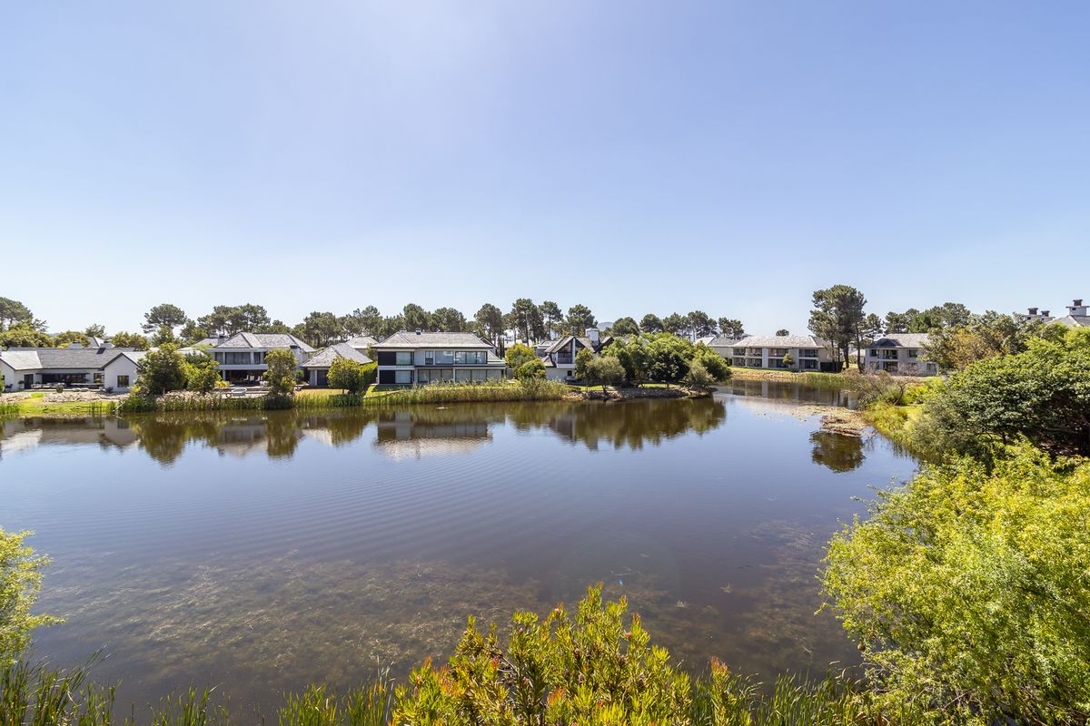 3 Bedroom Townhouse for Sale in Pearl Valley Golf & Country Estate - Photo 2